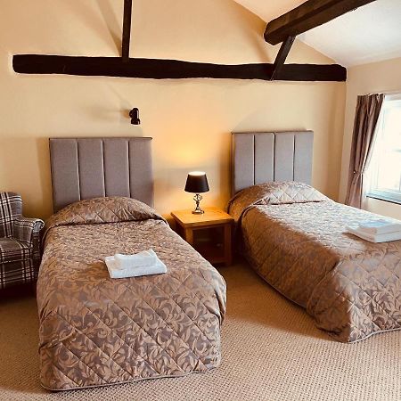 Cain Valley Hotel Llanfyllin Extérieur photo
