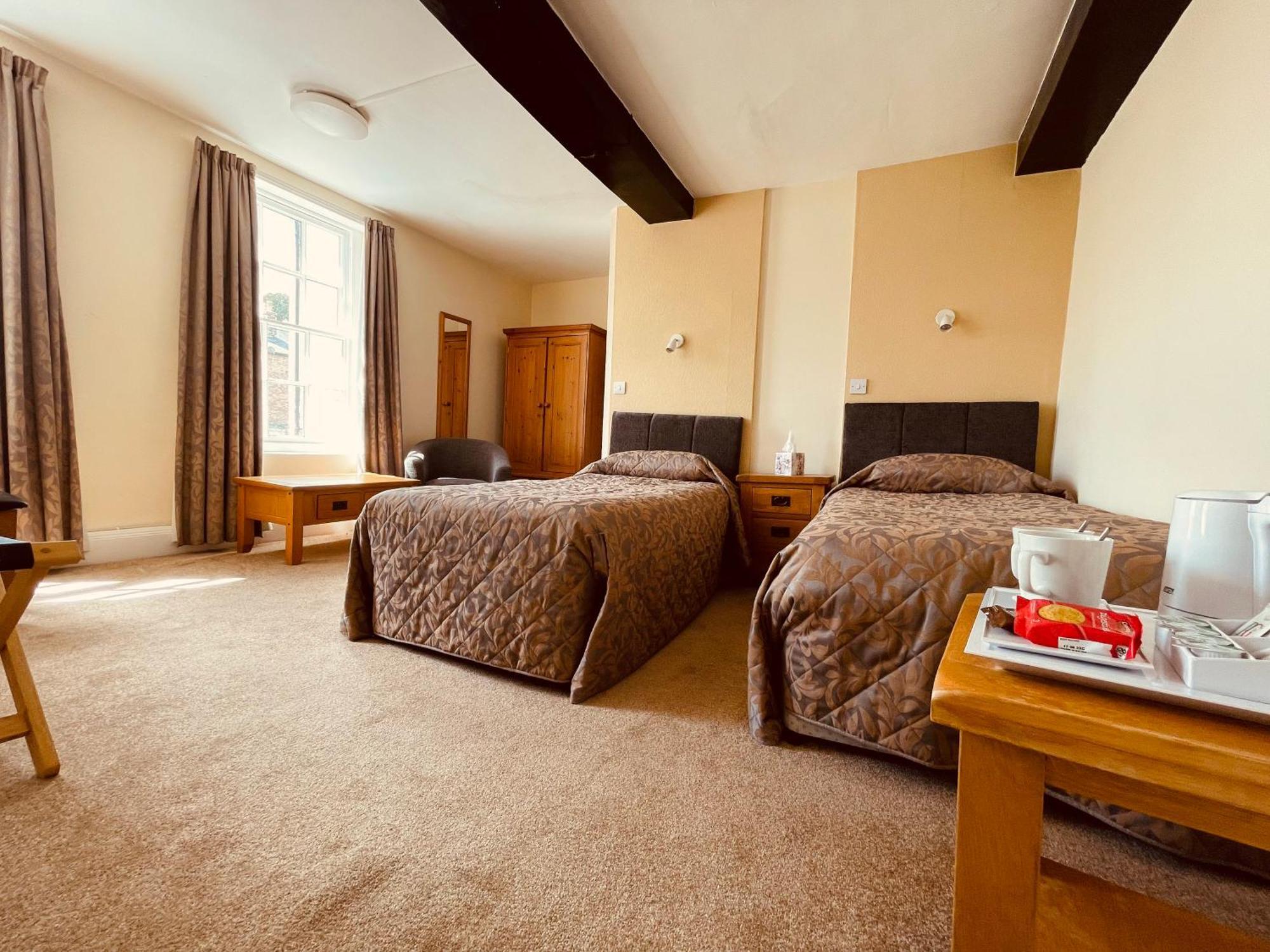 Cain Valley Hotel Llanfyllin Chambre photo